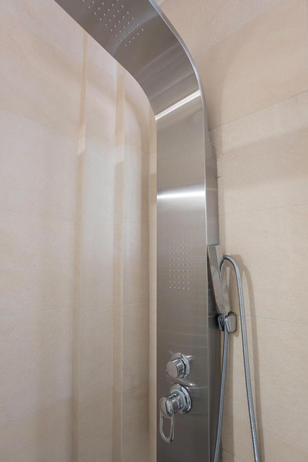 The Fifty Condo Ираклион Экстерьер фото